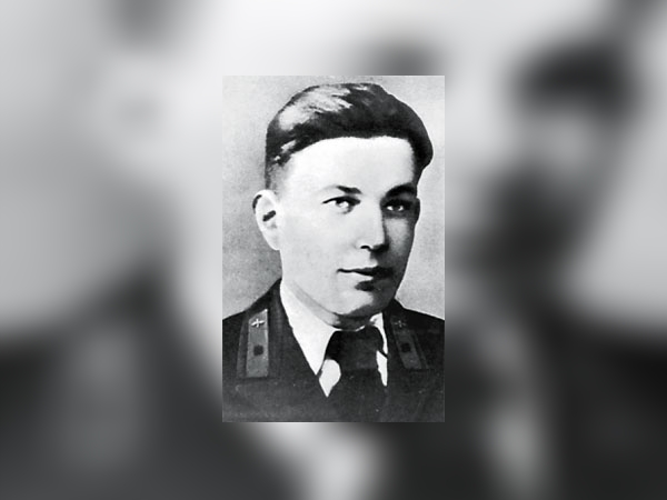 Урок мужества,  посвященный Герою Советского Союза,  летчику Пичугину Евгению Ивановичу 